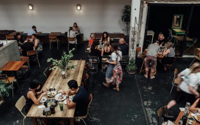10 Summer Restaurant Marketing Ideas That Attract More Customers on a Budget
